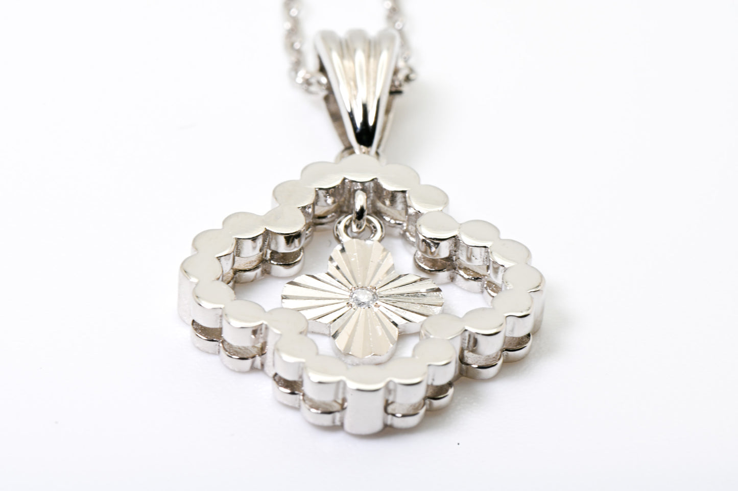Lucky Four-Leaf Clover, with Diamond, Color D, VVS, 925 Silver, Necklace Pendant, Birthday, Anniversary, and Christmas Gift Jewelry for Her