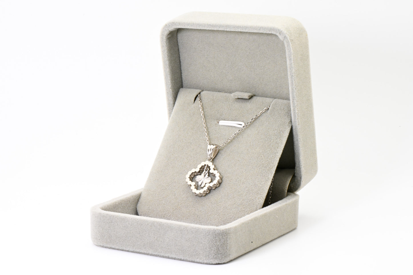 Lucky Four-Leaf Clover, with Diamond, Color D, VVS, 925 Silver, Necklace Pendant, Birthday, Anniversary, and Christmas Gift Jewelry for Her