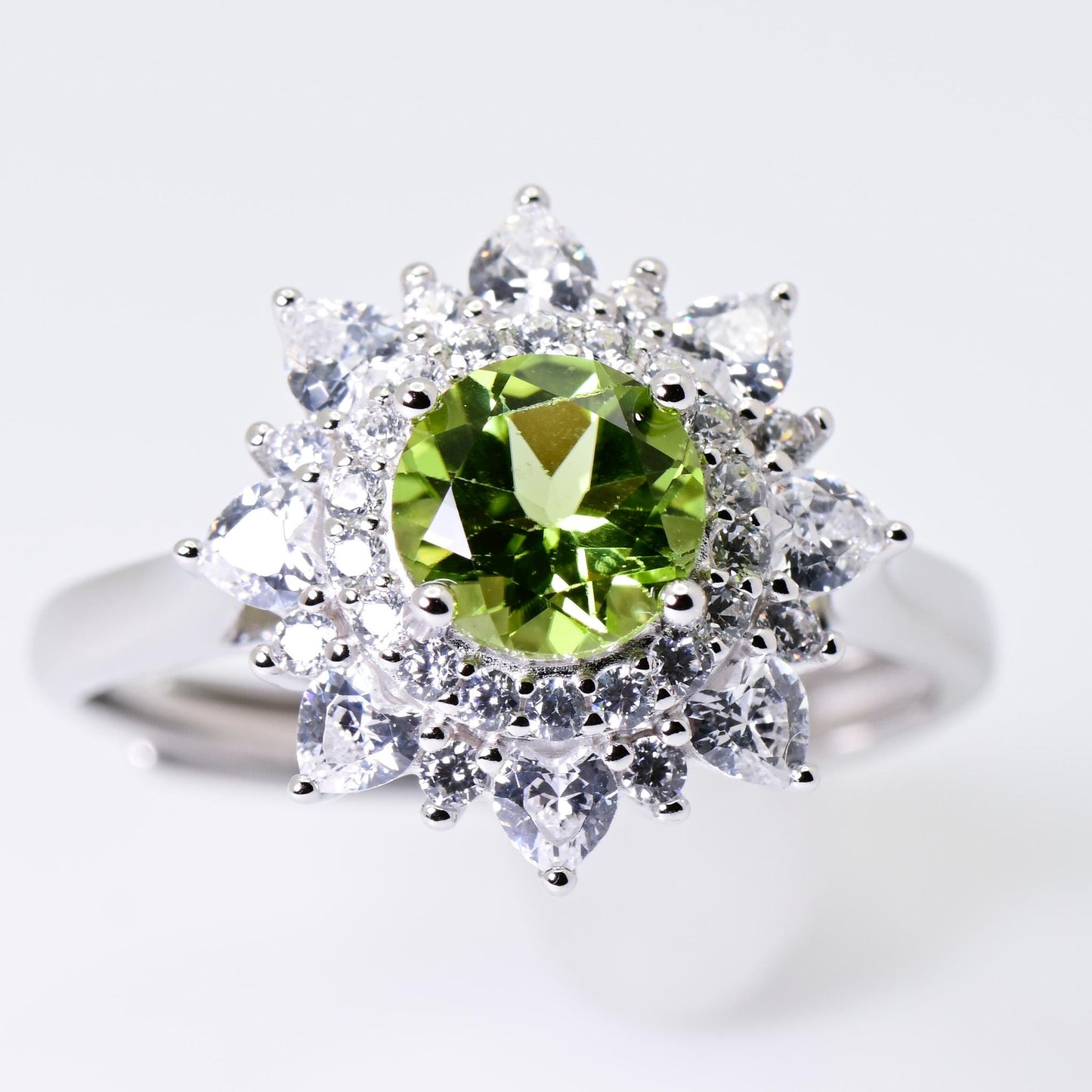 Natural Peridot Sunflower Ring, Green Color, S925 Sterling Silver, Birthday Gift, Mother’s Day Gift, Anniversary Gift, Xmas Gift for her